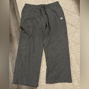 NIKE Gray Sweatpants; size XL
